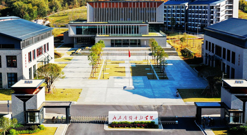 俯瞰校园